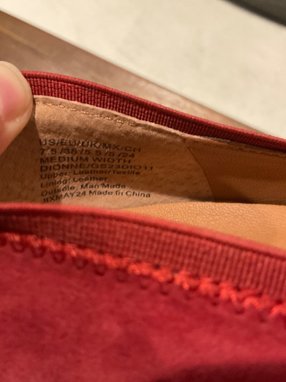 Gentle Souls by Kenneth Cole Dionne Pump Red Suede size 7.5 - Picture 8 of 8